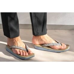 Japanese Zori Sandals - Hanao Seigaiha -Nippon Life Market 3 min a1dc565b cd0f 4453 8d31 9d2ab91f197f