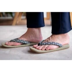 Japanese Zori Slippers - Hanao Asanoha -Nippon Life Market 7 min c9b40f0a fb53 4cd5 8a65 c9fc58dc6558