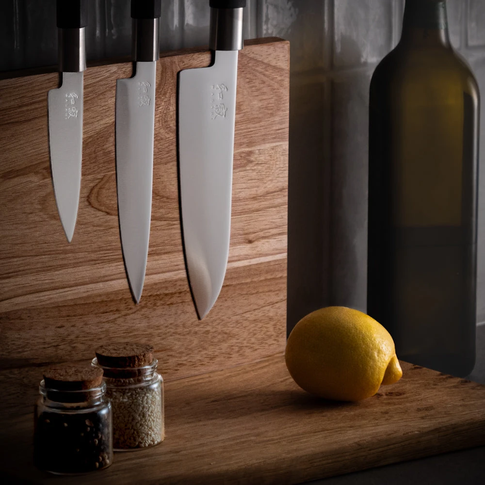 Set Of 3 Japanese Knives – KAI Wasabi Black 1 Set Of 3 Japanese Knives – KAI Wasabi Black