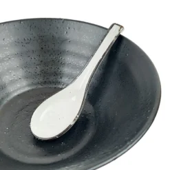 Porcelain Ramen Spoon -Nippon Life Market cuillere a ramen porcelaine 580