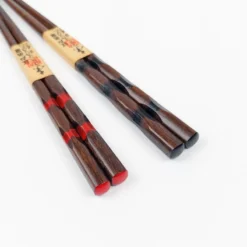 Duo Japanese Wooden Chopsticks -Nippon Life Market duo baguettes japonaises bois 408