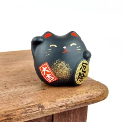 Round Maneki Neko - Black -Nippon Life Market maneki neko rond noir 819