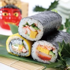 Hinoki Sushi Mold & Bamboo Mat -Nippon Life Market moule a sushi hinoki tapis bambou 560