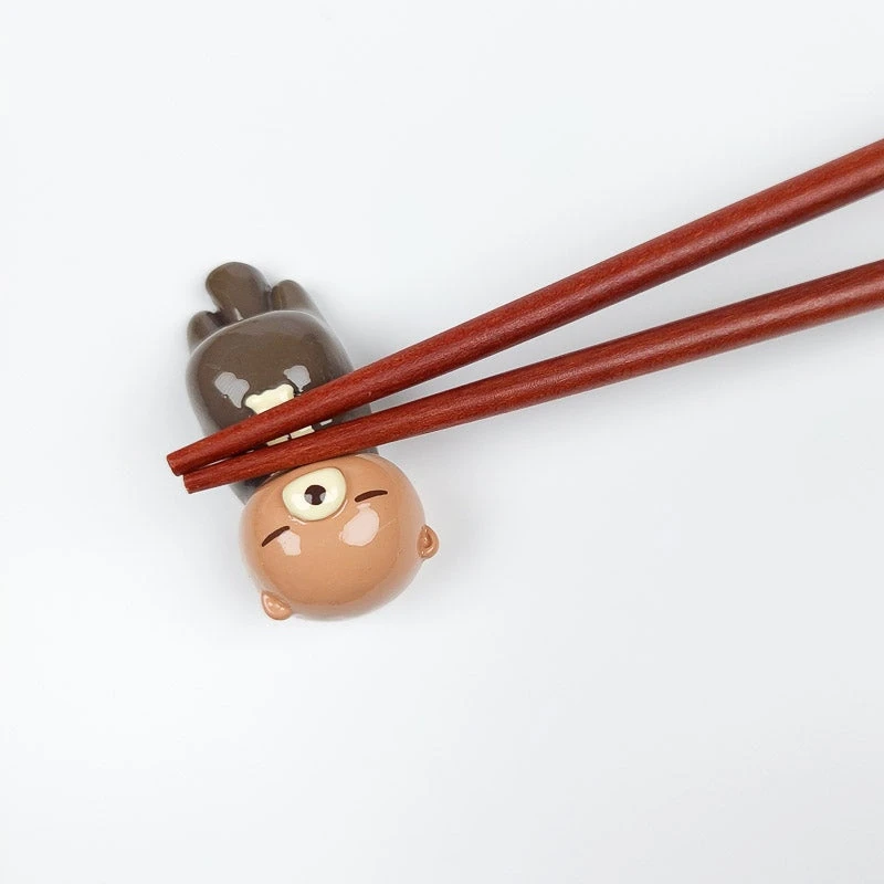 Japanese Chopstick Rest - Otter 3 Japanese Chopstick Rest - Otter - Image 3