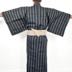 Striped Yukata - Black -Nippon Life Market yukata japonais raye noir 222